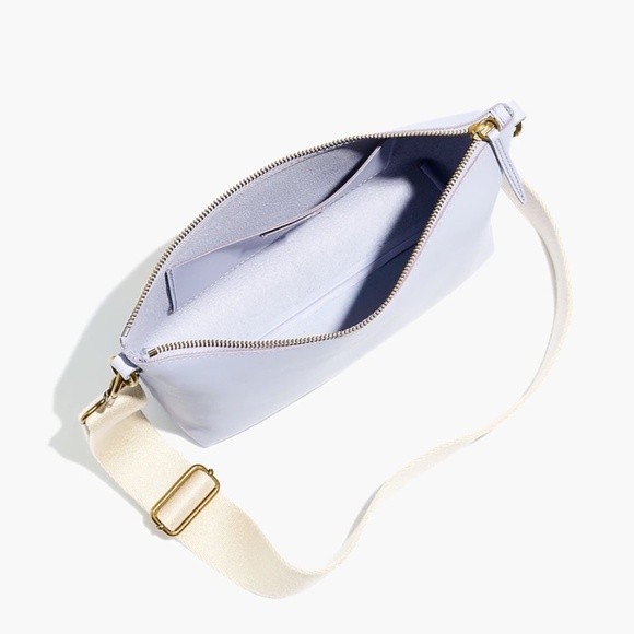 New MADEWELL The Leather Carabiner Crossbody Sling Bag in Distant Peri - Picture 2 of 10